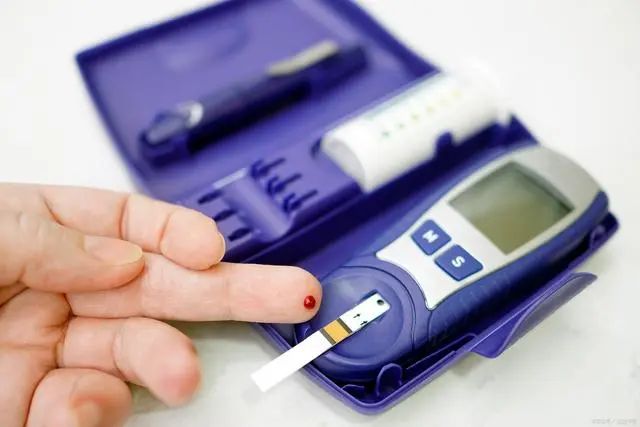 Serum insulin detection